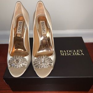 Badgley Mischka Hollie Pumps